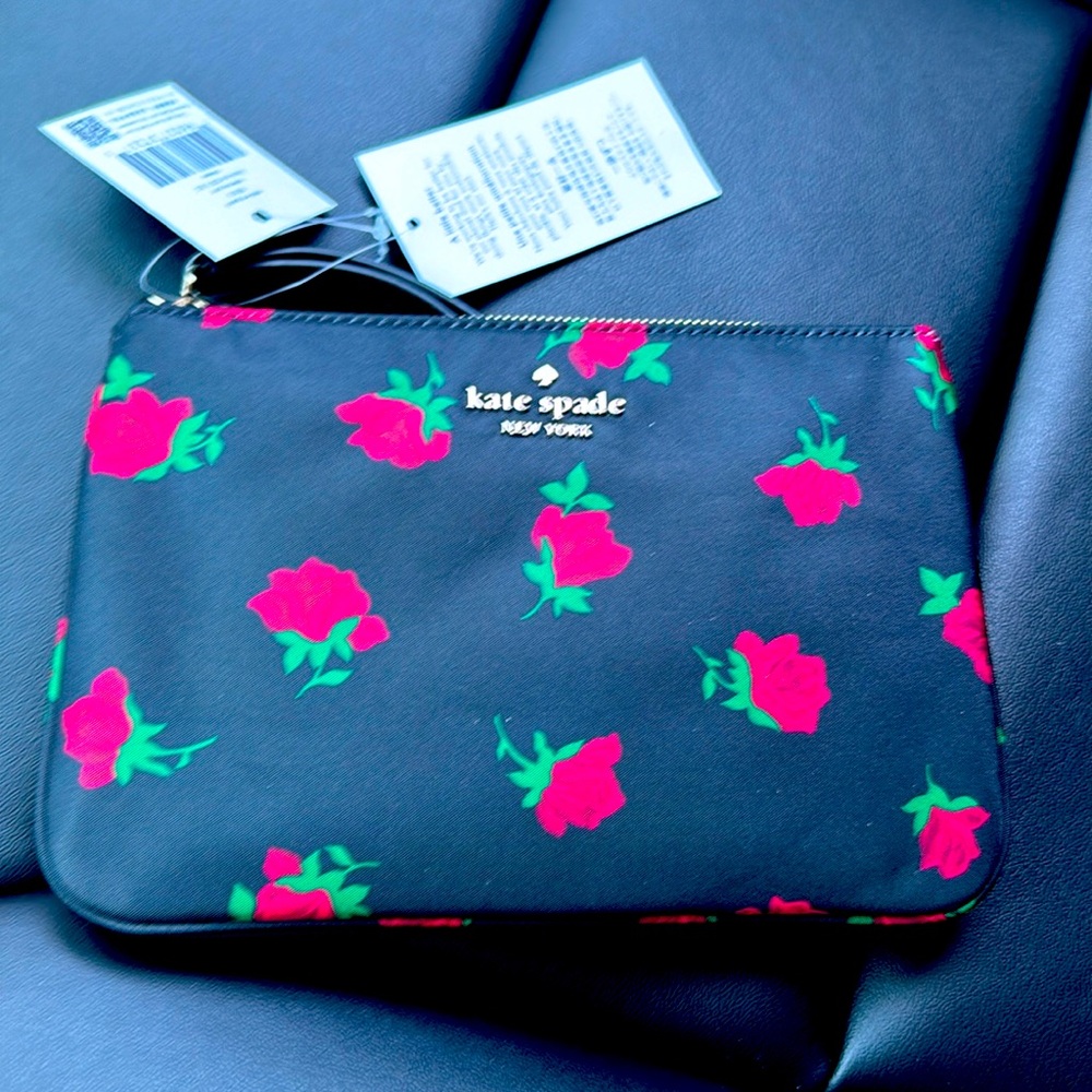 NWT Kate Spade large wristlet